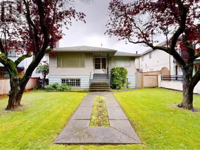 Well-maintained one owner South Vancouver bungalow! Situated on a 49.5' x 138.96' (6800+ sq ft) lot!...