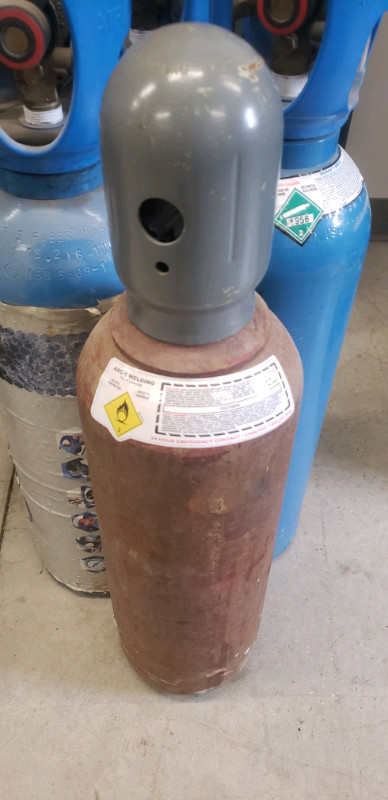 Oxygen and acetylene  tanks in Heating, Ventilation & Air Conditioning in Kitchener / Waterloo