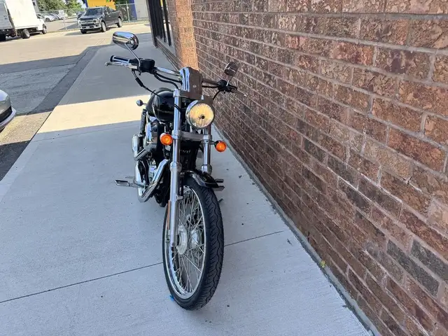 2006 Harley-Davidson XL1200C Custom **CANADIAN BIKE** **LOW KM** in Street, Cruisers & Choppers in Markham / York Region - Image 15