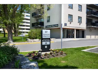 2 Bedroom Apartment for Rent - 67 Parkwoods Village Drive