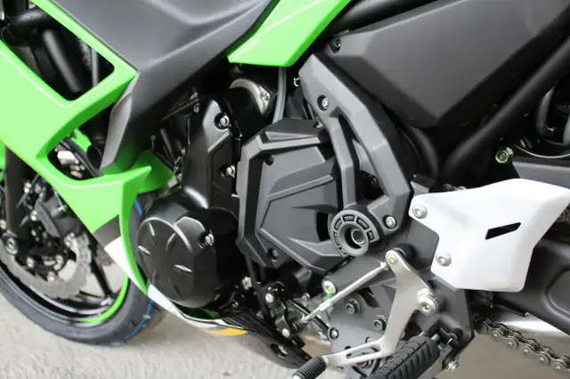 2025 Kawasaki NINJA 650 KRT EDITION in Street, Cruisers & Choppers in Trenton - Image 7