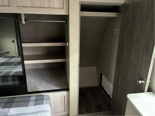 2023 Catalina 343BHTS in Travel Trailers & Campers in Sudbury - Image 12