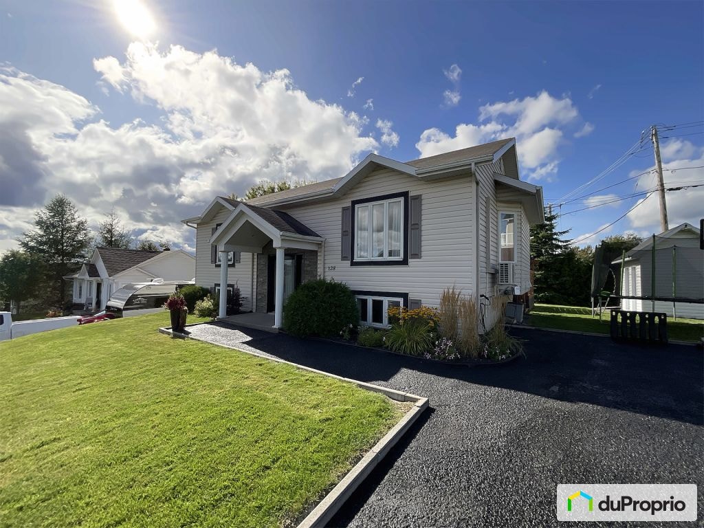 $415,000 - Split Level for sale in Amqui — photo 1