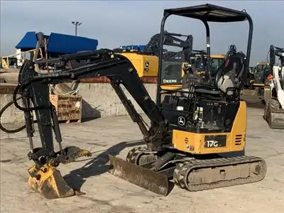 Hours: 120 | Location: Mississauga, ON, CA | Arms: Standard Arm; Attachments: Blade; Buckets: 16 Buc...