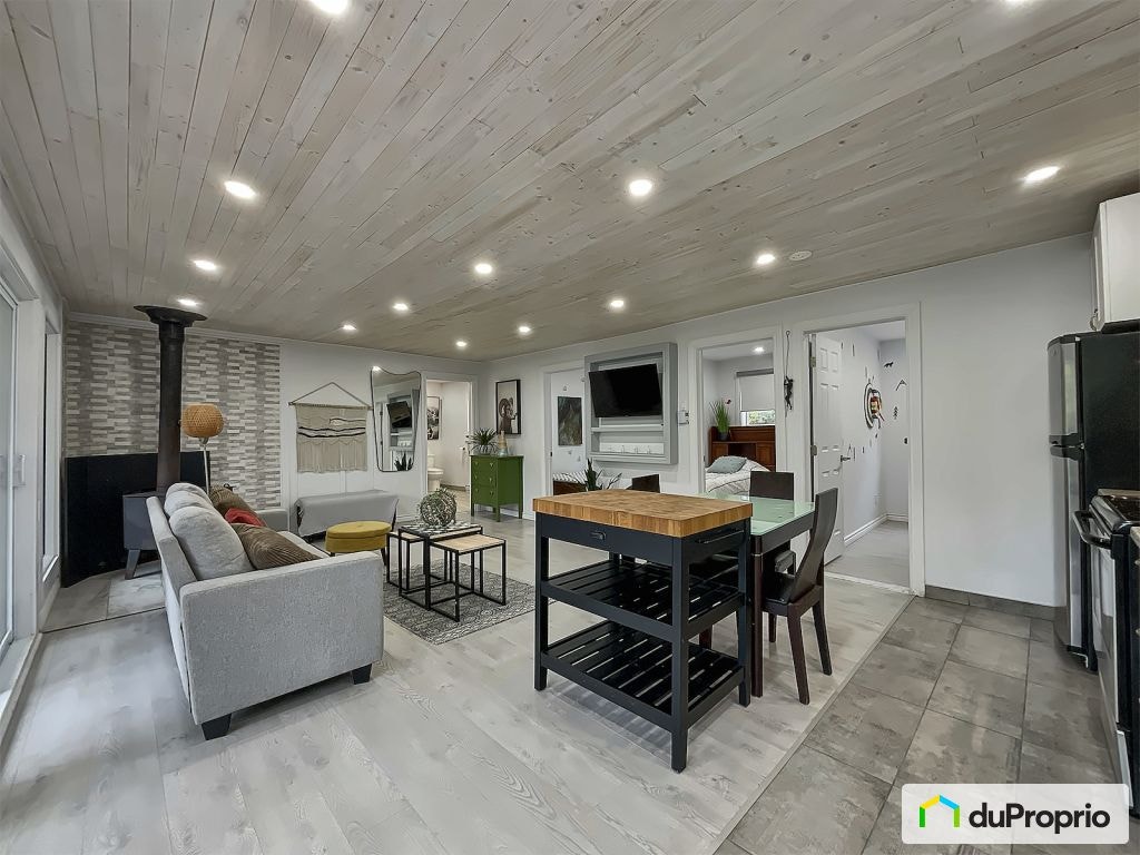 $379,000 - Bungalow for sale in Chertsey — photo 3
