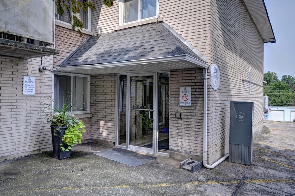 Hillcrest Apartments - 1 Bedroom, 1 Bath Apartment for Rent - Fe 4