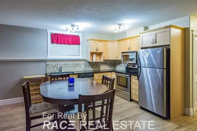 IF YOU CAN SEE THIS AD THEN THIS PROPERTY IS STILL AVAILABLE We will remove the ad as soon as it is...