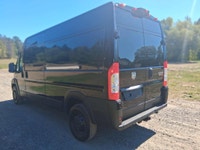 2022 ram promaster 3500 noir 2 portes de coté très rare gps cruise adaptatif banc chauffant vitres é... (image 7)