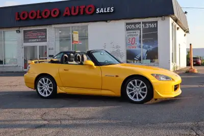 ACCIDENT FREE DEALER MAINTAINED CANADIAN CAR LOVE FROM THE FIRST SIGHT. TRULY, TRULY, A Timeless Mas...
