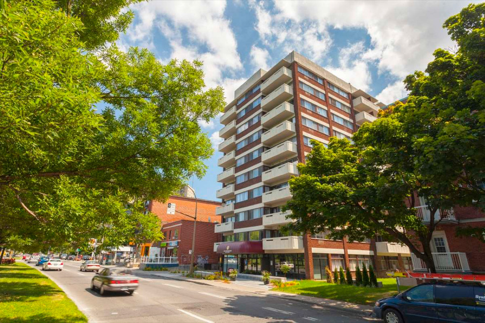 Cote-des-Neiges Apartments - Bachelor available at 4760 Chemin d dans Locations longue durée  à Ville de Montréal