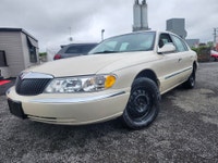 GARANTIE 1 ANS CREDIT DIRECT EN LIGNE AU WWW.AUTO-INTERNET.CA WOW 2001 LINCOLN CONTINENTAL V8 FULL O... (image 1)