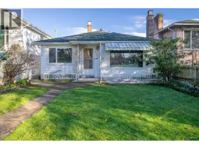 Attention developers! Prime over-sized (5200+ sf lot) available overlooking serene Norquay Park! Sev...