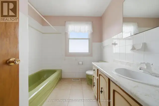 1137 RIDGE ROAD Hamilton, Ontario in Land for Sale in Hamilton - Image 30