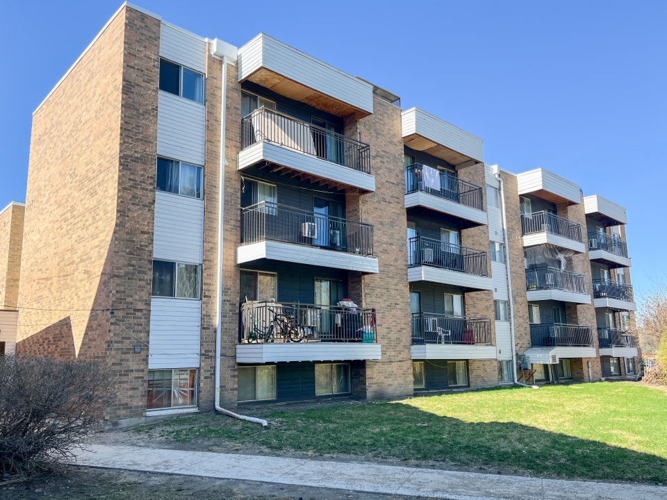 Mckercher, 8th Area Apartment For Rent 4