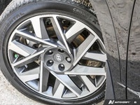 * HTRAC All-Wheel Drive with multi-terrain control modes (Snow, Mud, Sand) * Exclusive 20-inch alumi... (image 8)