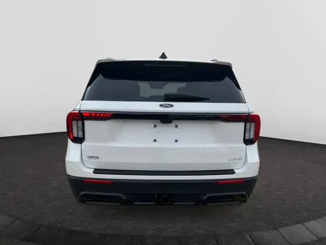 2026 Ford Explorer ST-Line in Cars & Trucks in Regina - Image 5