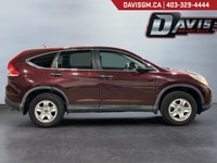 The 2013 Honda CR-V LX 4WD delivers a smart combination of everyday practicality, confident all-weat... (image 3)