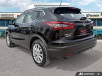 | Blind Spot Warning | Power Moonroof | Heated Front Seats | Heated Steering Wheel | Rear Parking Se... (image 2)