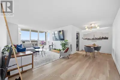 Largest 1- Bedroom + Den In The Building - 933 Sq Ft Of Sun-Filled, Move-In Ready Living In Toronto....