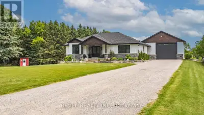 Looking for Custom Country Living with a Designer Touch? Then 6 Kings Lane in Scotland is your dream...