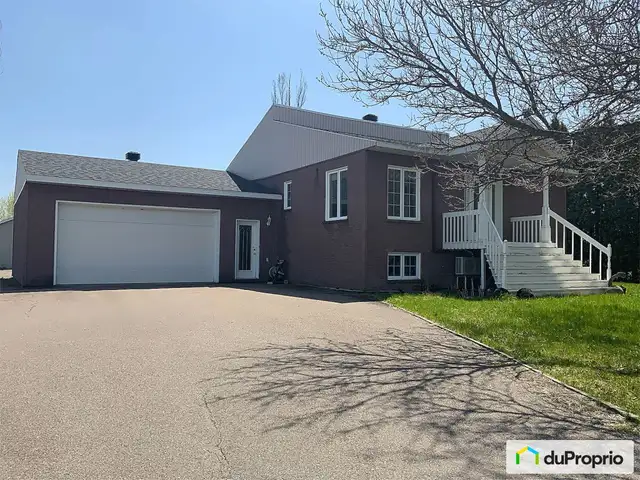 $1,400,000 - Acreage / Hobby Farm / Ranch for sale in Houses for Sale in Saguenay - Image 6