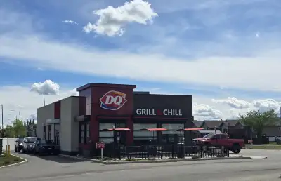 Well located DQ franchise restaurant in the heart of commercial area in Penhold, Alberta. Situated a...
