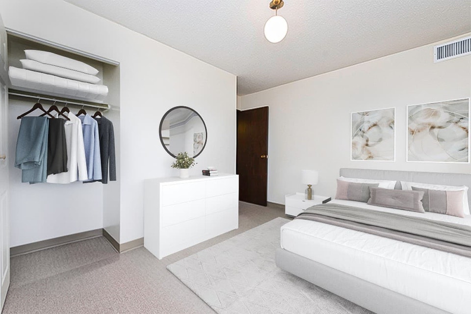 Southwood Greene Apartments - 1 Bedroom available at 4902 Queen 5