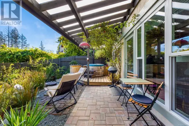 1901 East Rd Denman Island, British Columbia in Houses for Sale in Comox / Courtenay / Cumberland - Image 40