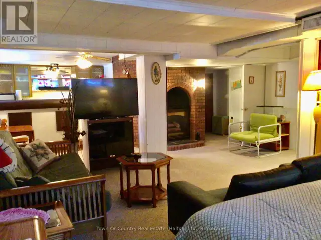 540 10TH AVENUE Hanover, Ontario in Houses for Sale in Owen Sound - Image 29