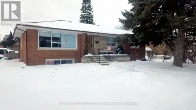 An exceptional opportunity in the heart of desirable Clanton Park! Set on a rare 70 x 124' lot, this...