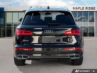 The 2018 Audi SQ5 Technik elevates your driving experience, blending impressive performance with opu... (image 3)