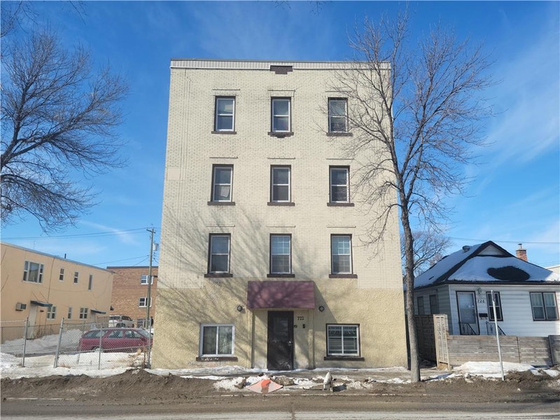 7 722 Maryland Street Winnipeg, Manitoba Condos for Sale Winnipeg