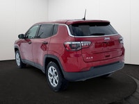 Cloth Low-Back Bucket Seats, Heated Front Seats, 8.4 Touchscreen Display, Apple Carplay, Google Andr... (image 3)