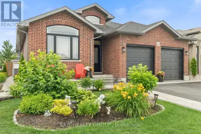 Immaculate Staikos built three-year-old brick bungalow in Caniff Mills, Belleville. This four-bedroo...