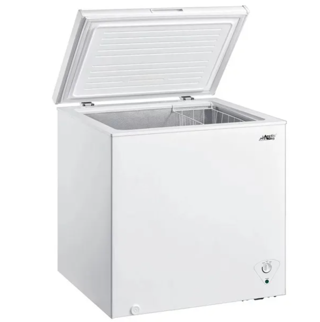 Danby/ Comfort Time 5 cuft 7 cuft CHEST FREEZER $199.00 NO TAX in Freezers in City of Toronto - Image 4