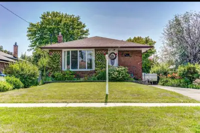 Spacious 2-bedroom, 1-bathroom house for rent in the excellent neighbourhood of Whitby, Ontario — $2...