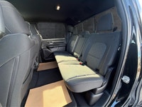 ADAPTIVE CRUISE CONTROL, TRAILER HITCH, REMOTE ENGINE START, AUTO HIGH-BEAM HEADLIGHTS, HEATED DOOR... (image 9)