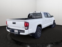This Toyota Tacoma has a powerful Regular Unleaded V-6 3.5 L/211 engine powering this Automatic tran... (image 5)