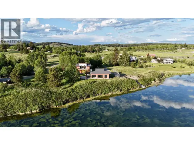 5460 CARLSON ROAD 100 Mile House, British Columbia in Houses for Sale in 100 Mile House - Image 2