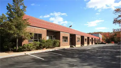 Unit 275-10 at the Bedford Trade Mart offers approximately 2,007 SF of functional warehouse and offi...