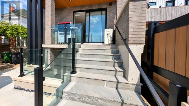 MAIN FLOOR - 93 HATHERLEY ROAD Toronto (Caledonia-Fairbank), Ont | Long ...