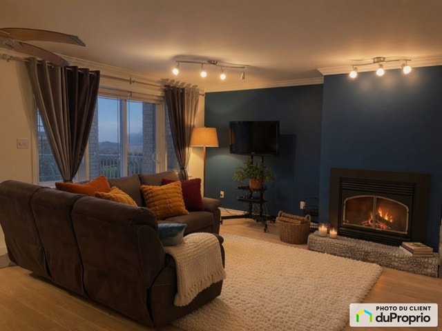$374,900 - Condominium in Pointe-Aux-Trembles / East Montreal — photo 1