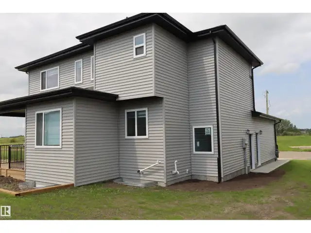 4305 Cedar Drive Wetaskiwin, Alberta in Houses for Sale in Edmonton - Image 4
