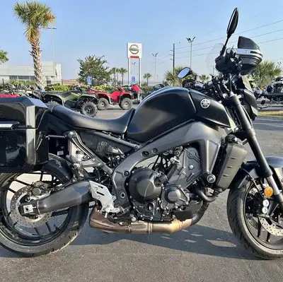 APPLY NOW: https://www.ridecollective.ca/get-pre-approved 2023 YAMAHA MT • Torque-rich engine delive...