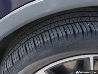 * Drivetrain: 4MOTION All-Wheel Drive. * Transmission: 8-speed automatic transmission with manual sh... (image 9)