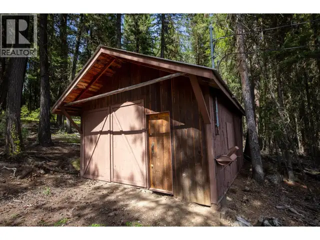 7750 BURGESS ROAD Deka Lake / Sulphurous / Hathaway Lakes, Briti in Houses for Sale in 100 Mile House - Image 25