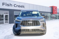 Step into sophistication and unparalleled versatility with the 2025 INFINITI QX60 LUXE. This strikin... (image 1)