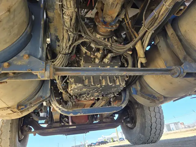 2007 KENWORTH C500 in Heavy Trucks in Saskatoon - Image 33