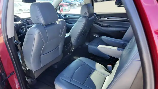 2020 Buick Enclave Essence Essence AWD // Sun & Navigation Pk...6050330835747020817