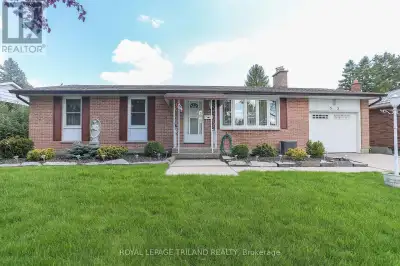 Welcome to 32 Applewood Drive! A Charming Bungalow in Southeast St. Thomas nestled on a quiet, famil...